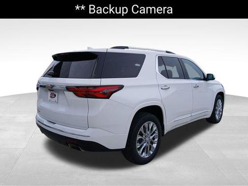 Summit White 2022 Chevrolet Traverse High Country
