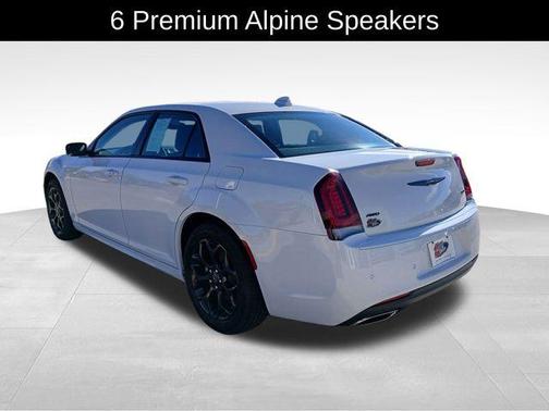 2022 Chrysler 300 Touring