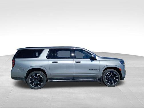 2024 Chevrolet Suburban RST