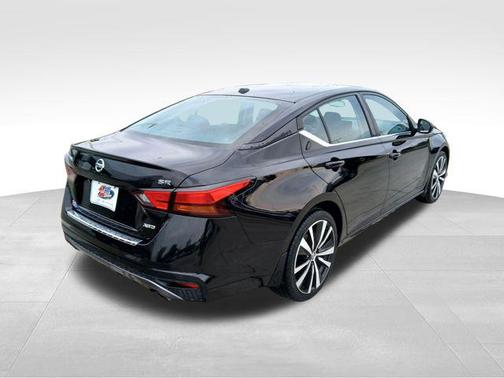 2020 Nissan Altima SR Intelligent AWD