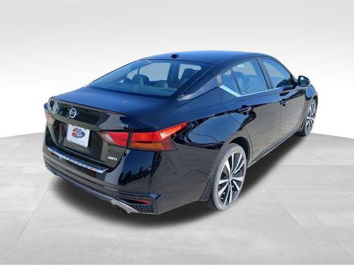 2020 Nissan Altima SR Intelligent AWD