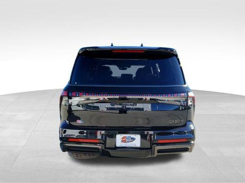 2025 INFINITI QX80 AUTOGRAPH AWD