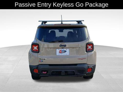 2016 Jeep Renegade Trailhawk