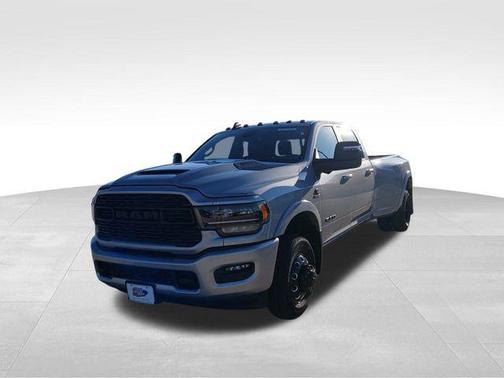 2023 RAM 3500 Limited Crew Cab 4x4 8' Box