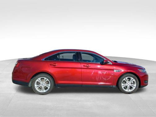 2017 Ford Taurus SEL