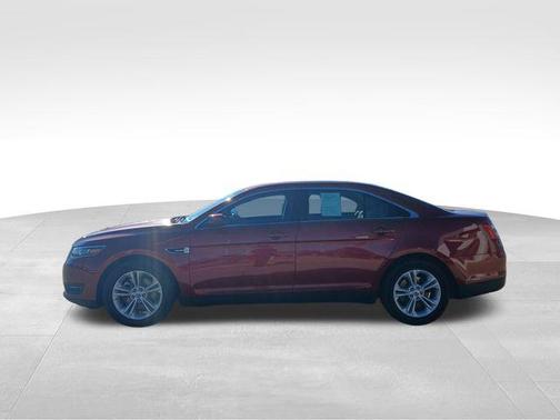 2017 Ford Taurus SEL
