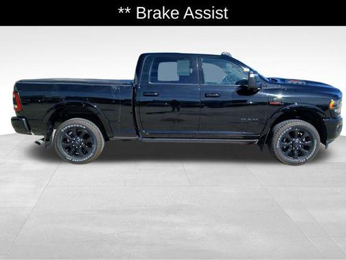 Diamond Black Crystal Pearlcoat 2024 RAM 2500 Limited Crew Cab 4x4 6'4' Box