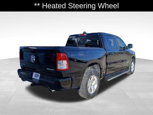 Diamond Black Crystal Pearlcoat 2021 RAM 1500 Big Horn/Lone Star