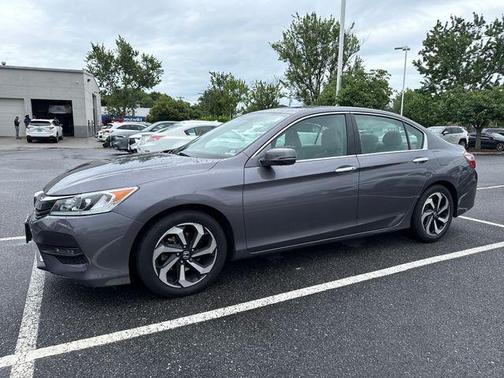 Gray 2017 Honda Accord EX-L