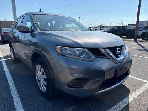 Gun Metallic 2016 Nissan Rogue S