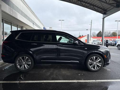 2023 Cadillac XT6 Premium Luxury AWD