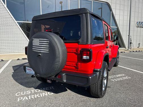 Firecracker Red Clearcoat 2022 Jeep Wrangler Unlimited Sahara