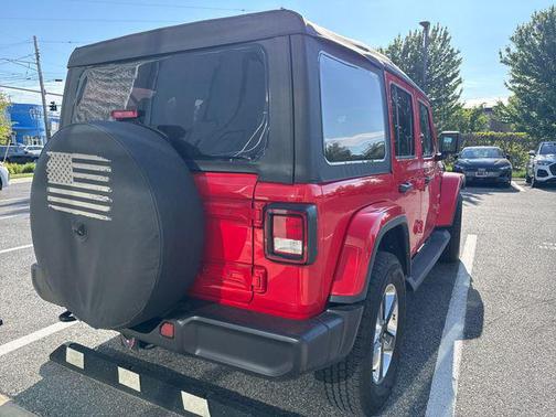 Firecracker Red Clearcoat 2022 Jeep Wrangler Unlimited Sahara