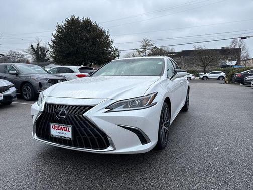 2024 Lexus ES 300h Base