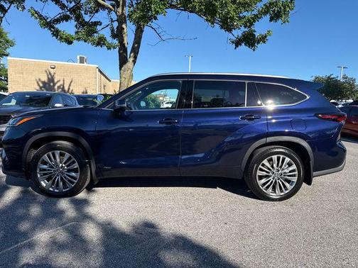 Blueprint 2026 Toyota Highlander Hybrid Platinum