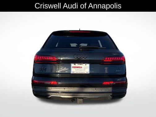 2023 Audi Q7 45 Premium Plus