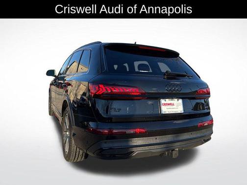 2023 Audi Q7 45 Premium Plus