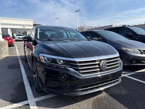 2022 Volkswagen Passat 2.0T SE