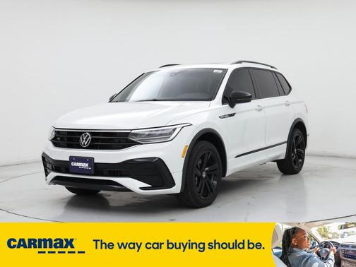 2023 Volkswagen Tiguan SE R-Line Black