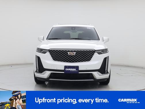 White 2023 Cadillac XT6 Luxury