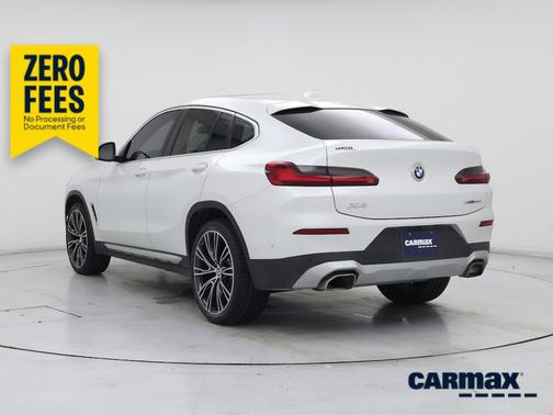 White 2024 BMW X4 XDrive30i