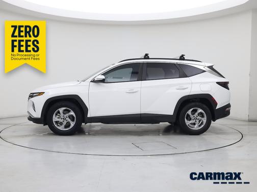 White 2023 Hyundai TUCSON SEL