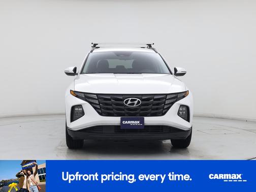 White 2023 Hyundai TUCSON SEL