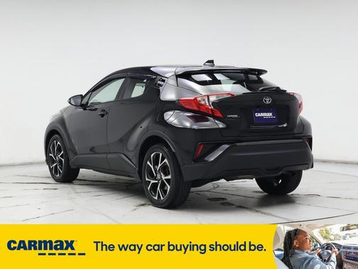 2022 Toyota C-HR XLE