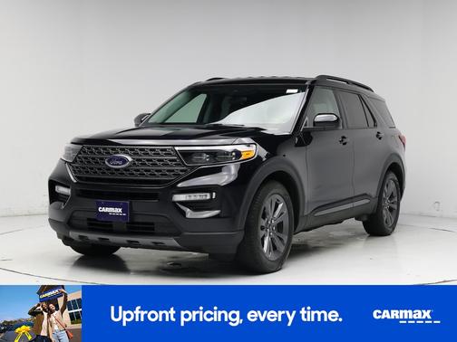 Black 2023 Ford Explorer XLT