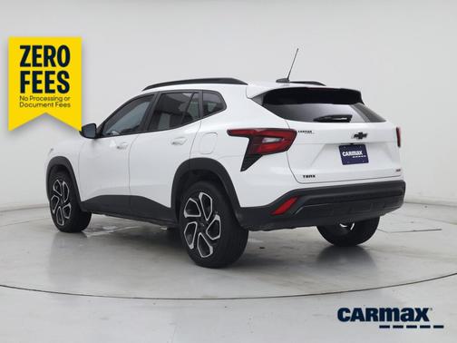 White 2024 Chevrolet Trax 2RS