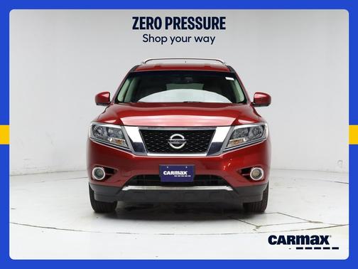 Red 2016 Nissan Pathfinder SL