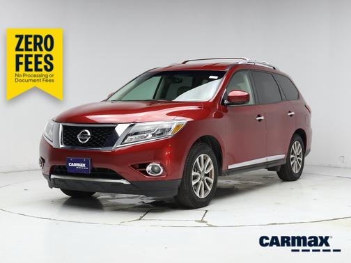 Red 2016 Nissan Pathfinder SL