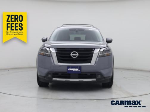 Silver 2024 Nissan Pathfinder Platinum