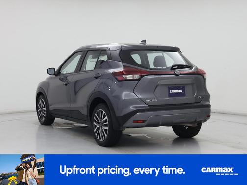 Gray 2024 Nissan Kicks SV