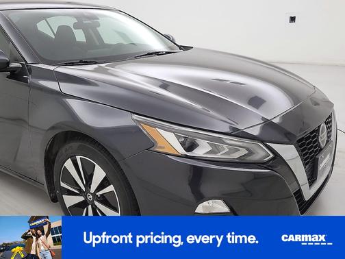 2022 Nissan Altima SV