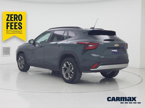 Gray 2025 Chevrolet Trax LT