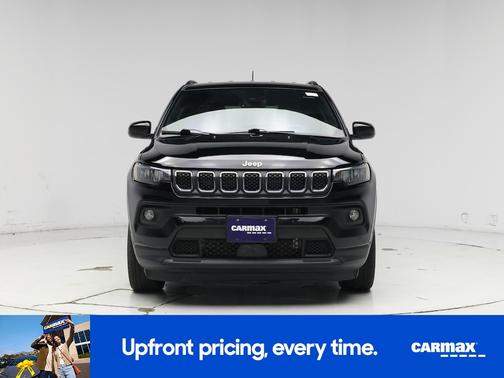 Black 2024 Jeep Compass Latitude