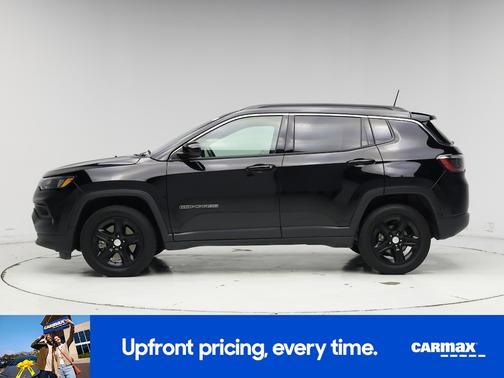 Black 2024 Jeep Compass Latitude