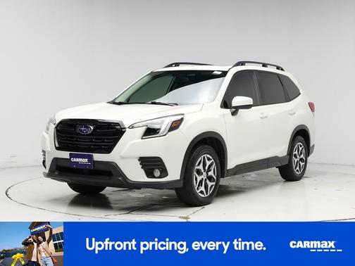 White 2023 Subaru Forester Premium