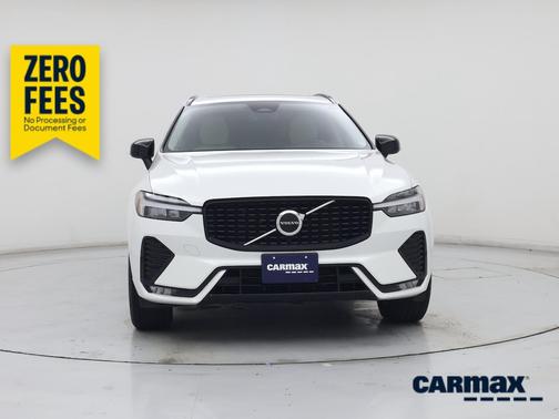 White 2025 Volvo XC60 B5 Core