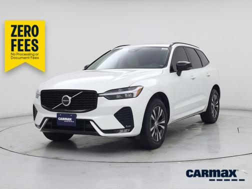 White 2025 Volvo XC60 B5 Core