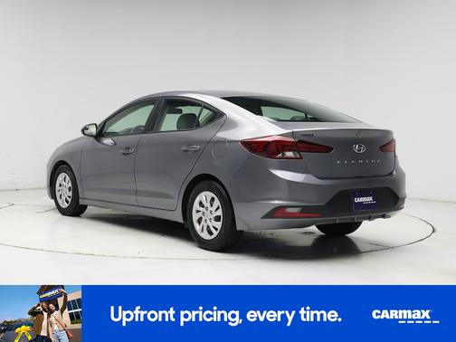 Gray 2019 Hyundai ELANTRA SE