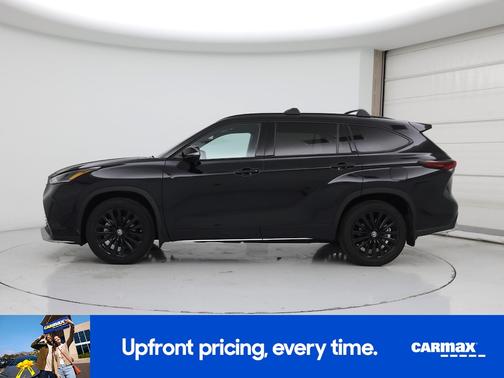Black 2024 Toyota Highlander XSE