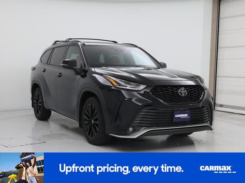 Black 2024 Toyota Highlander XSE