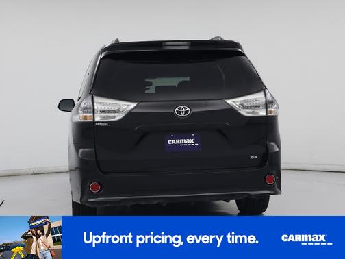 Black 2016 Toyota Sienna SE Premium