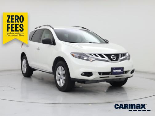 White 2014 Nissan Murano SV