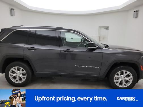 Gray 2023 Jeep Grand Cherokee Limited