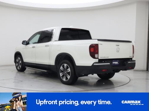 White 2017 Honda Ridgeline RTL-E