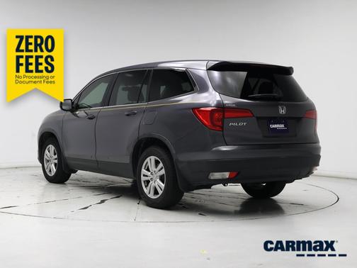 Gray 2018 Honda Pilot LX
