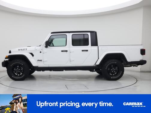 White 2025 Jeep Gladiator Willy's